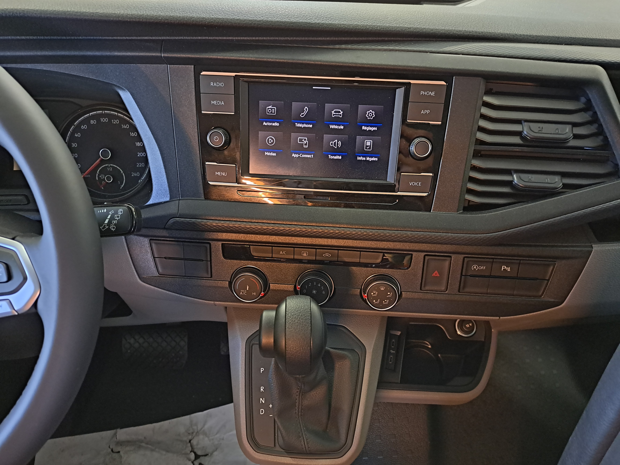 40159-10-2048.jpg