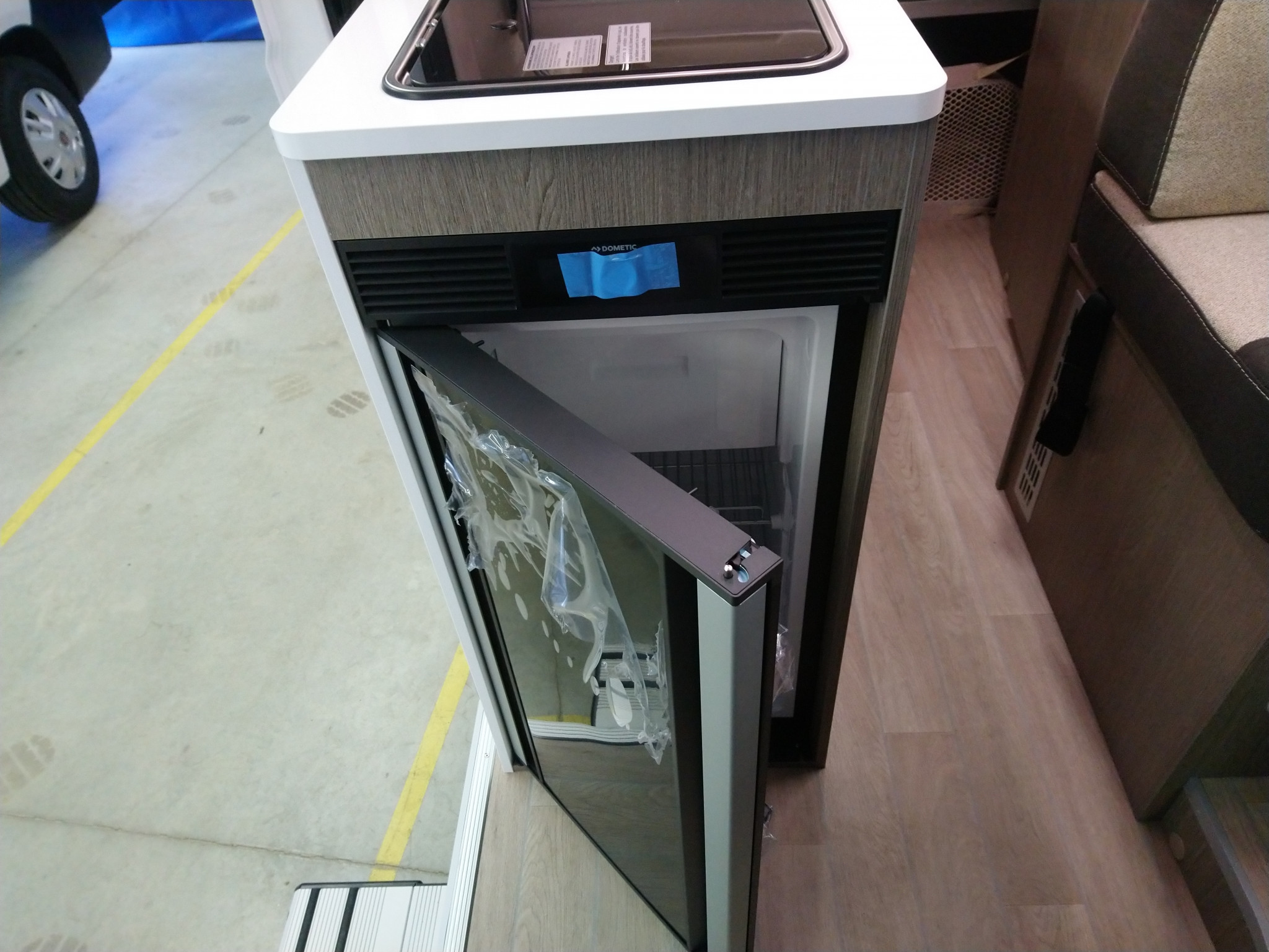 41356-08-2048.jpg