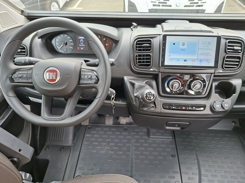 43703-18-2048.jpg